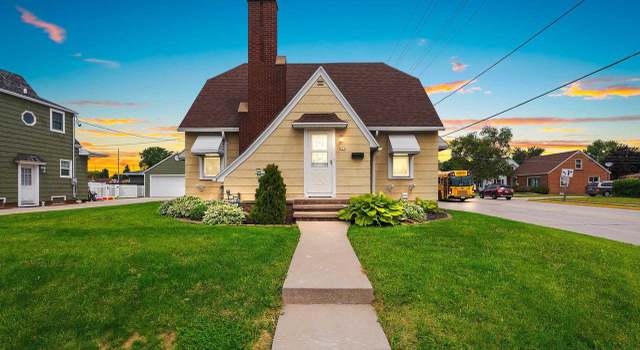 Photo of 822 E Kimberly Ave, Kimberly, WI 54136