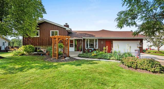 Photo of 213 W Barrett St, Saint Cloud, WI 53079