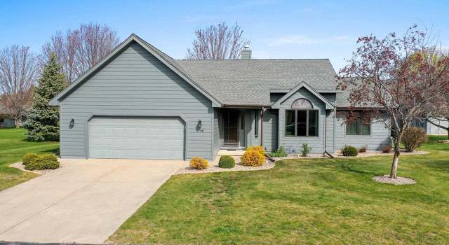 Photo of 1798 Beethoven Dr, Green Bay, WI 54311