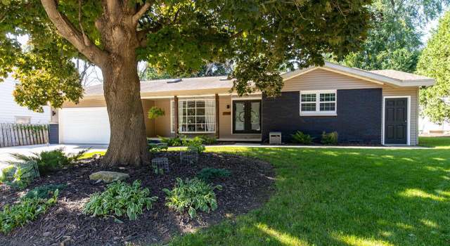 Photo of 2107 Riverside Dr, Kaukauna, WI 54130