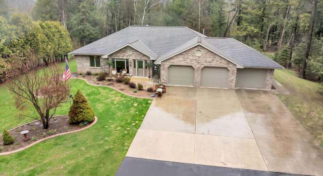 Photo of N5634 Sunset Ln, Luxemburg, WI 54217