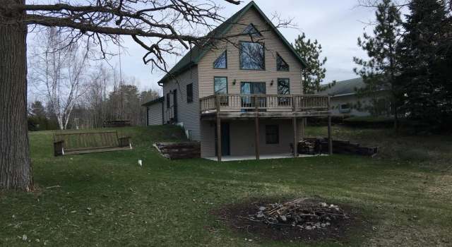 Photo of N7954 Island View Ln, Crivitz, WI 54114