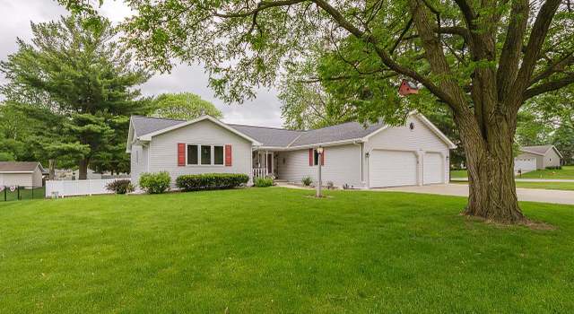 Photo of 2247 Ledvina Cir, Green Bay, WI 54313