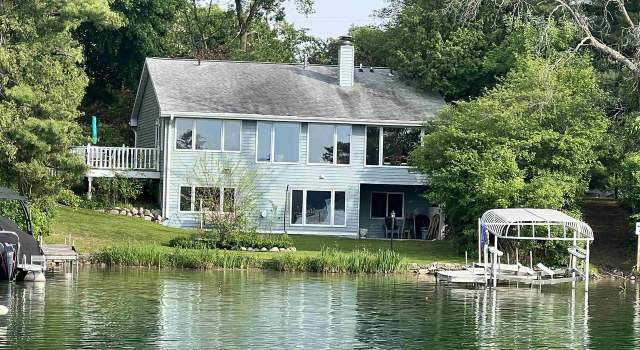 Photo of E1386 Grandview Rd, Waupaca, WI 54981