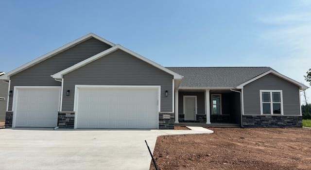 Photo of N8048 Blue Heron Cir, Sherwood, WI 54169