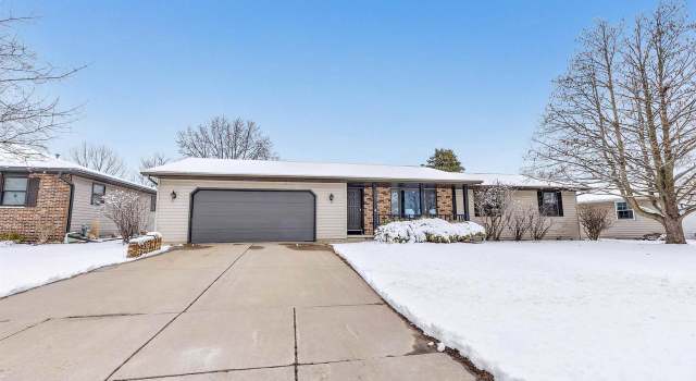 Photo of 524 Masters Ln, Green Bay, WI 54311