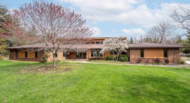 Photo of 12 Wagon Wheel Dr, Appleton, WI 54913