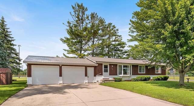 Photo of 404 Sunset Dr, Reedsville, WI 54230