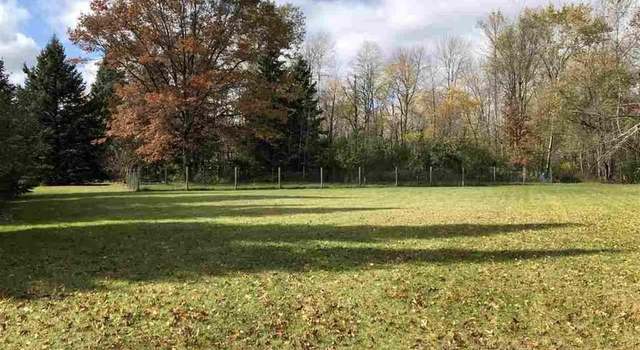 Photo of 3090 Nuthatch Ln, Oconto, WI 54153