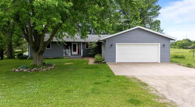 Photo of N5495 Spring Creek Rd, Manawa, WI 54949