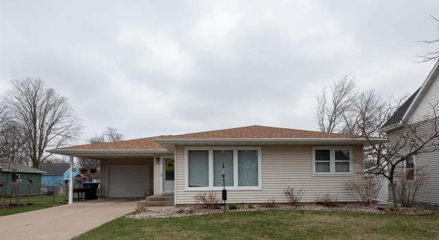 Photo of 419 E Washington St, New London, WI 54961