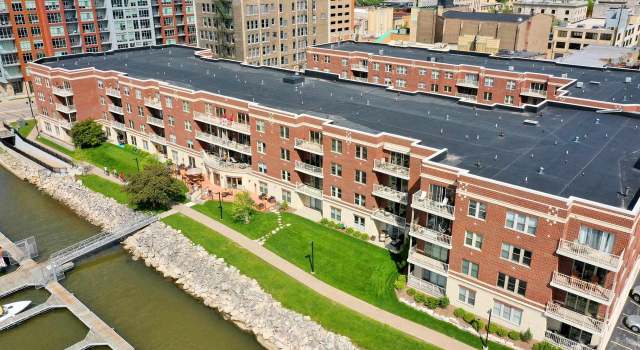 Photo of 118 S Washington St Unit 311B, Green Bay, WI 54301