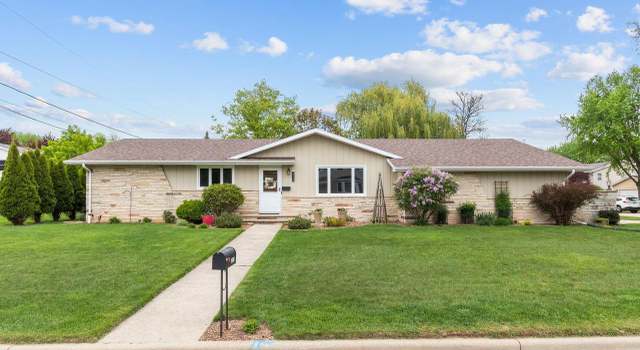 Photo of 3512 Crestview Dr, Appleton, WI 54915