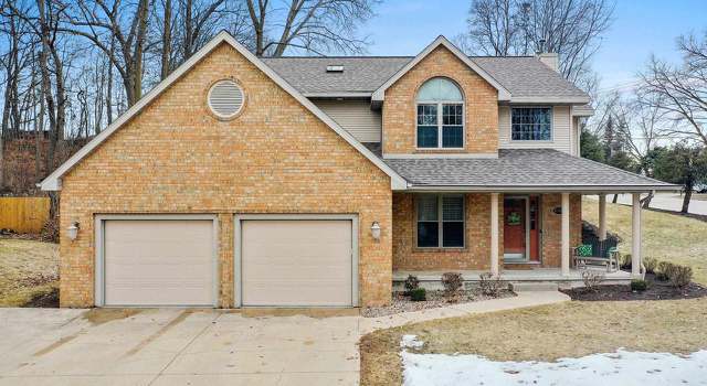 Photo of 2704 Canyon Bluff Rd, Green Bay, WI 54302