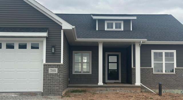Photo of 705 Wildwind Dr, Hortonville, WI 54944