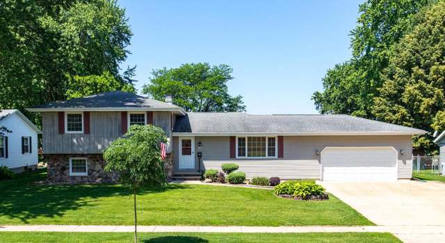 Photo of 2123 Fairview St, Oshkosh, WI 54901