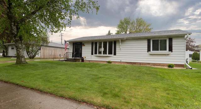 Photo of 885 Greenfield Trl, Oshkosh, WI 54904