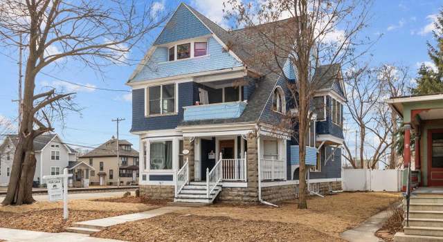 Photo of 421 Waugoo Ave, Oshkosh, WI 54901
