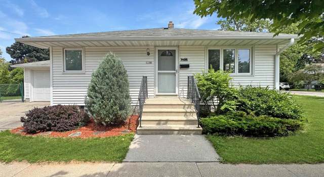 Photo of 1200 9th St, Menominee, MI 49858