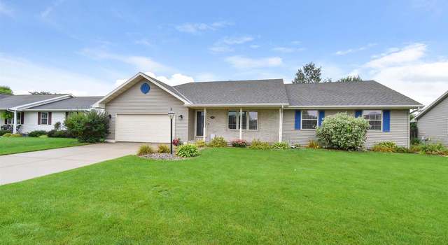 Photo of 560 Summer Winds Dr, Green Bay, WI 54311