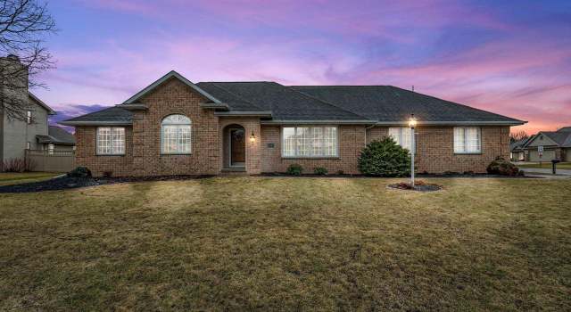 Photo of 1481 Waterford Dr, Green Bay, WI 54313