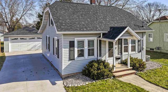 Photo of 1024 W Bell Ave, Appleton, WI 54914