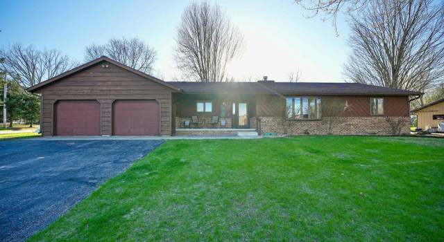 Photo of 265 S Farm Rd, Oconto Falls, WI 54154