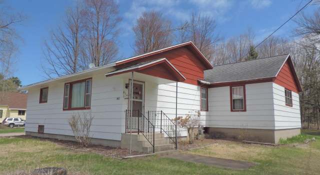 Photo of 402 N Mill St, Suring, WI 54174