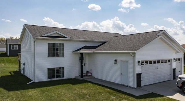 Photo of 2290 Mayek Dr, Waupaca, WI 54981