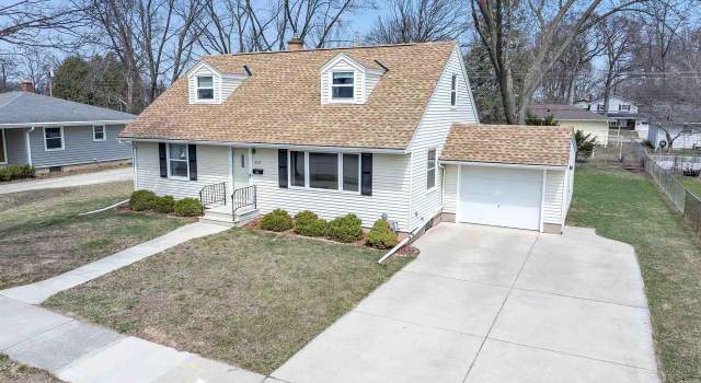 Photo of 1094 Thorndale St, Green Bay, WI 54304