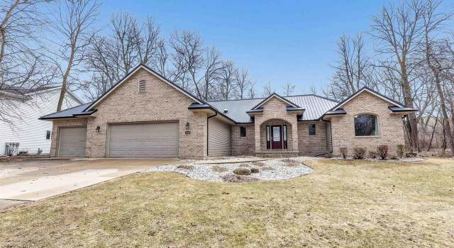 Photo of 2345 Burnwood Dr, Oshkosh, WI 54902