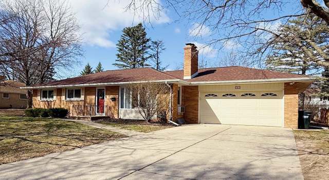 Photo of 161 Hilltop Dr, Green Bay, WI 54301