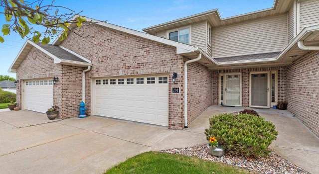 Photo of 1300 Alpine Dr #202, Green Bay, WI 54311