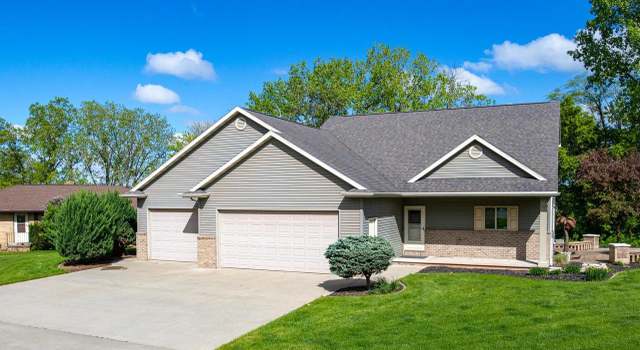 Photo of 630 State St, Combined Locks, WI 54113
