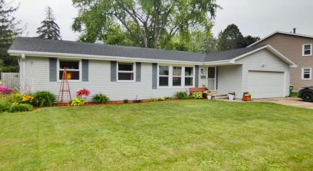 Photo of 129 Alvina St, Green Bay, WI 54303