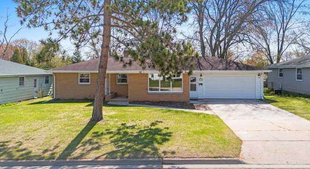 Photo of 1443 Rosalie Ln, Green Bay, WI 54304