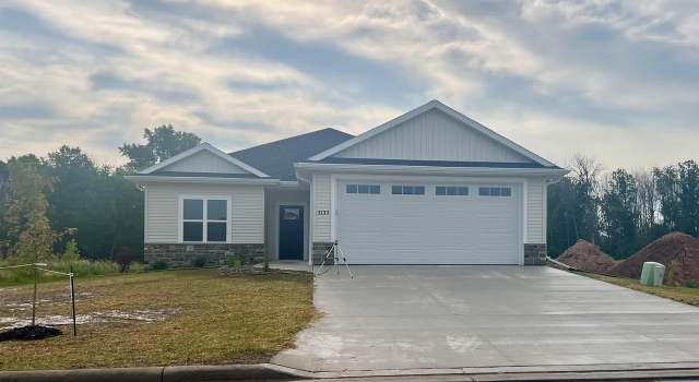 Photo of 3133 Lazy Oak Ct, Green Bay, WI 54311