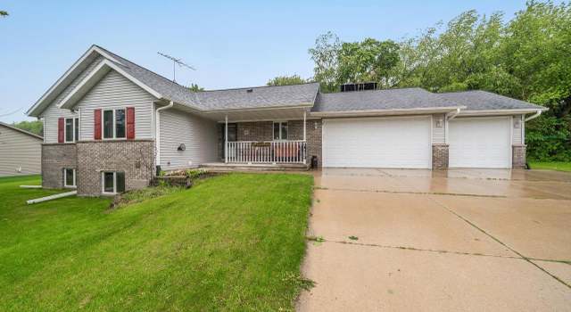 Photo of 223 Willow Creek Rd, Rosendale, WI 54974