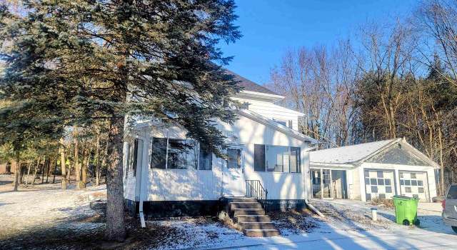 Photo of N4672 Church St, New London, WI 54961