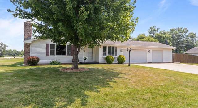 Photo of 409 Spring Road Dr, Neenah, WI 54956