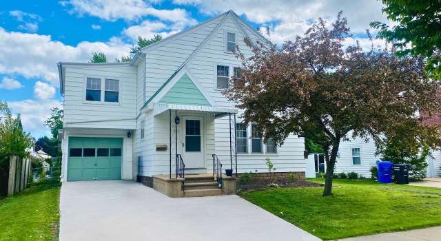 Photo of 333 W Parkway Blvd, Appleton, WI 54911