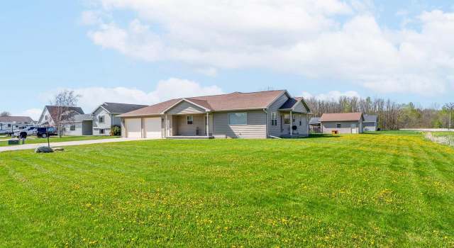 Photo of W2106 Tim Dr, Brillion, WI 54110