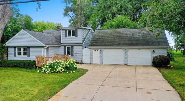 Photo of 2123 Lakeside Pl, Green Bay, WI 54302