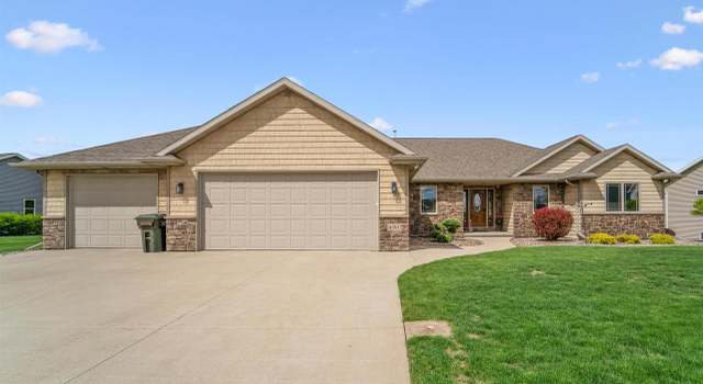 Photo of 4201 Fieldcrest Dr, Kaukauna, WI 54130