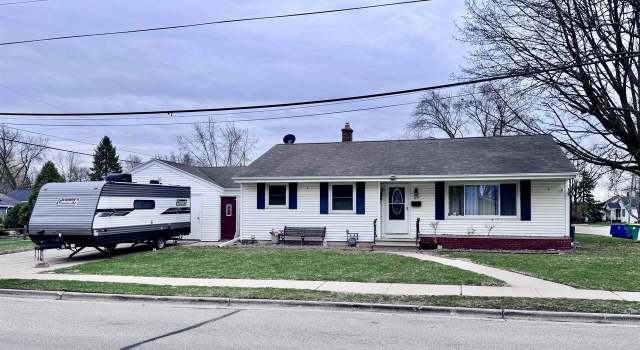 Photo of 1035 St Paul St, Green Bay, WI 54304