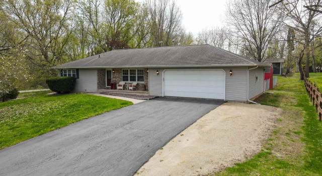 Photo of 1001 Washington St, Fremont, WI 54940