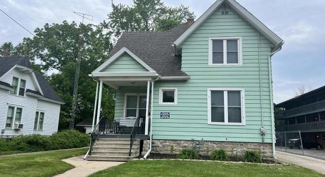 Photo of 842 Vine Ave, Oshkosh, WI 54901
