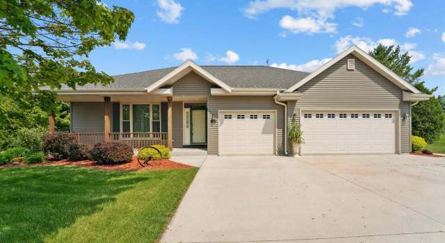 Photo of 1504 Melissa Ln, New Holstein, WI 53061
