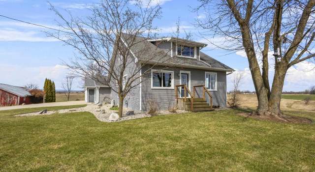 Photo of N6759 Irish Rd, Hilbert, WI 54129