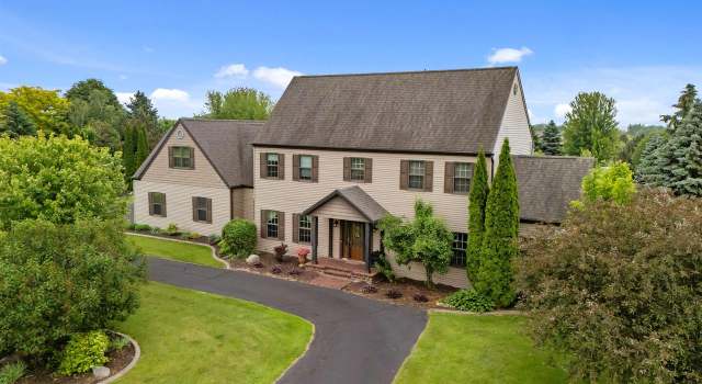 Photo of 5193 High Pointe Dr, Winneconne, WI 54986
